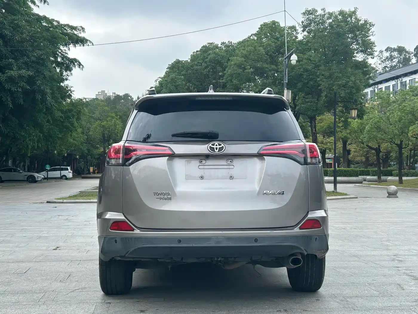 Toyota RAV4 Rongfang 2016 2.0L CVT 2WD Comfort (China V) фото 5