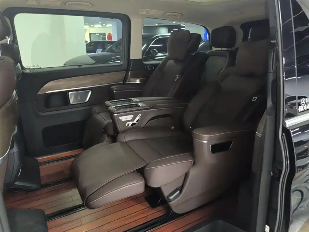 Mercedes-Benz V-Class 2022 V 260 Prestige Edition фото 17
