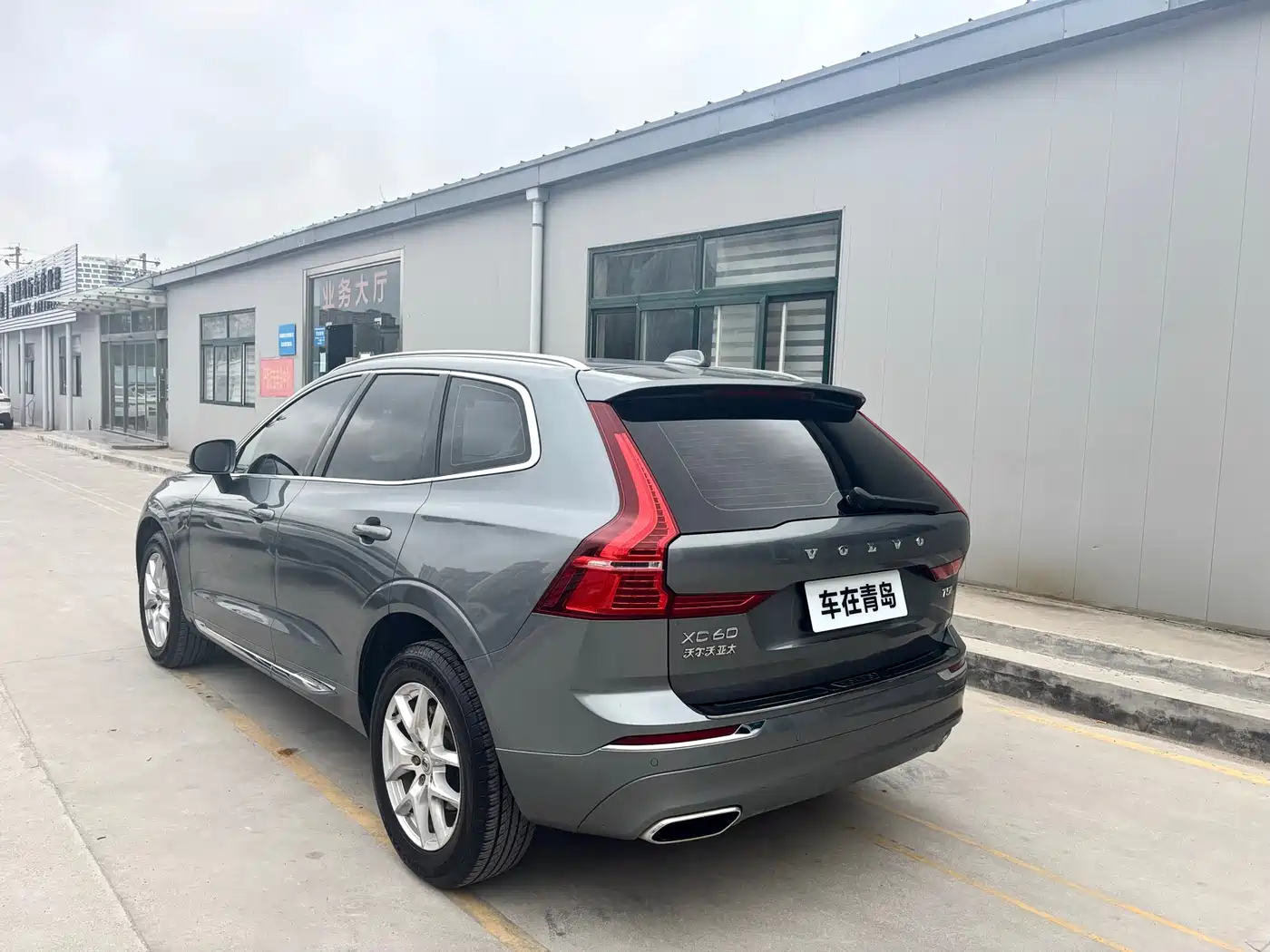 VOLVO XC60