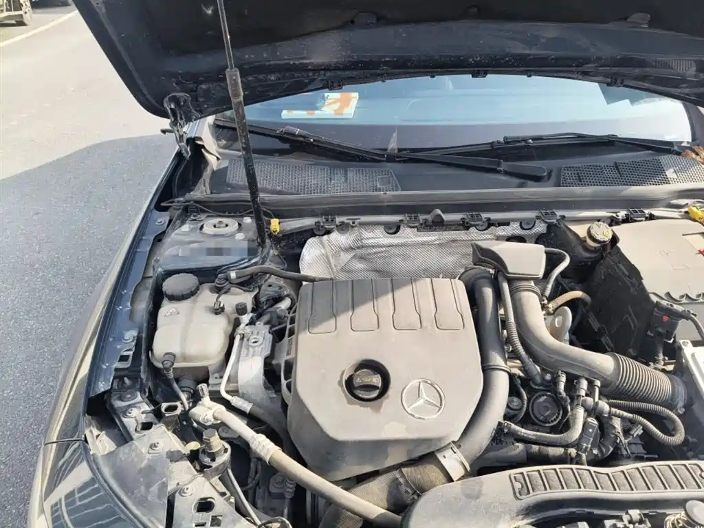 Mercedes-Benz CLA (Import) 2020 CLA 200 фото 21