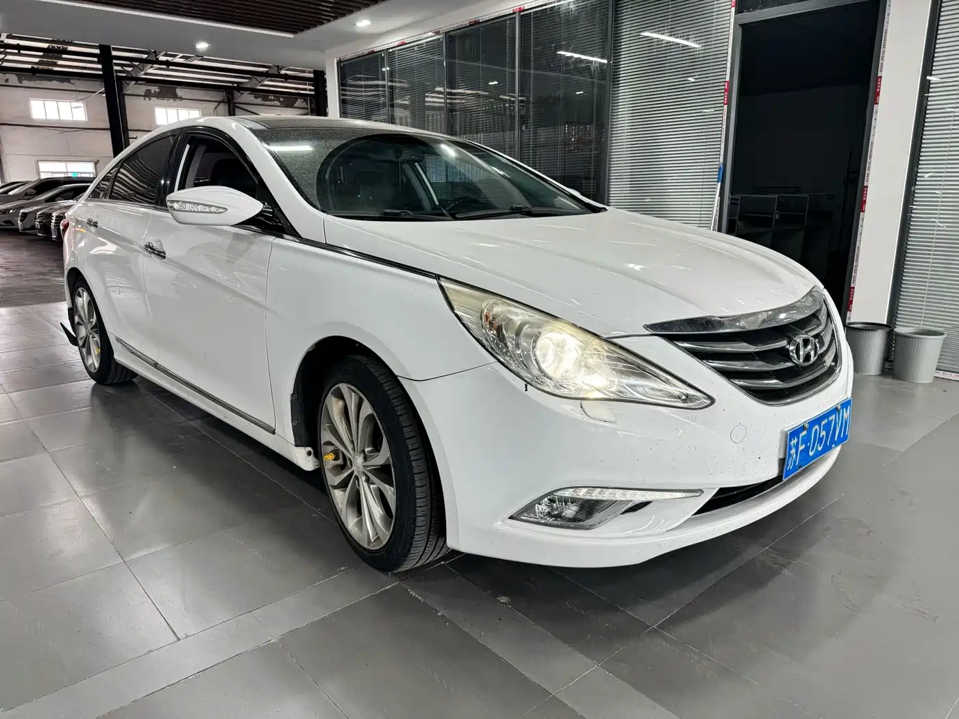 Hyundai Sonata 2014 2.4L Automatic Top Edition China IV фото 3