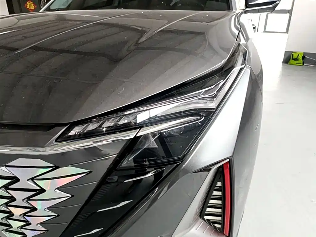 Photo 24 - Changan Oshan Z6