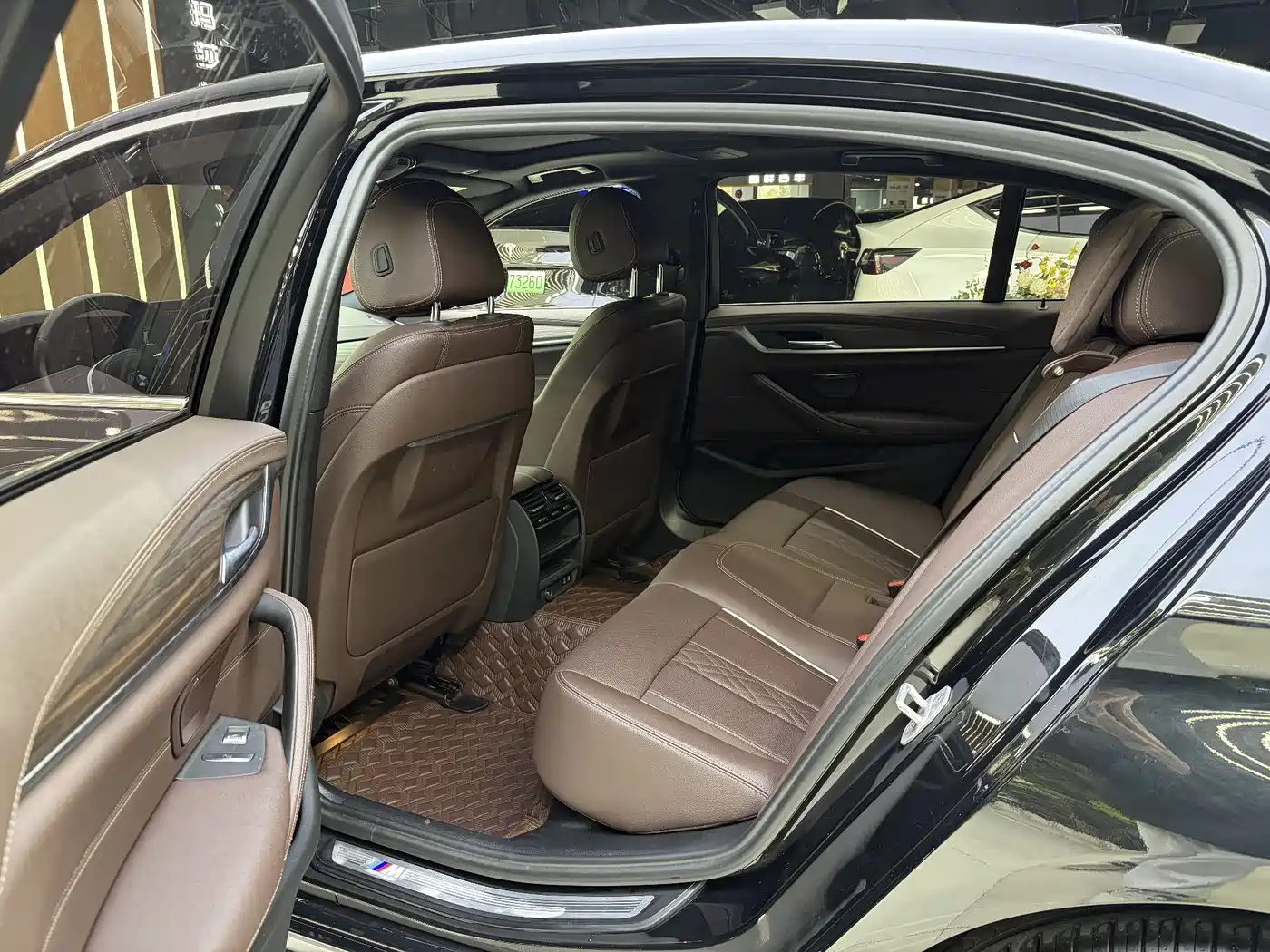 BMW 5 Series 2022 Model Second Facelift 530Li Leading M Sport Package фото 9