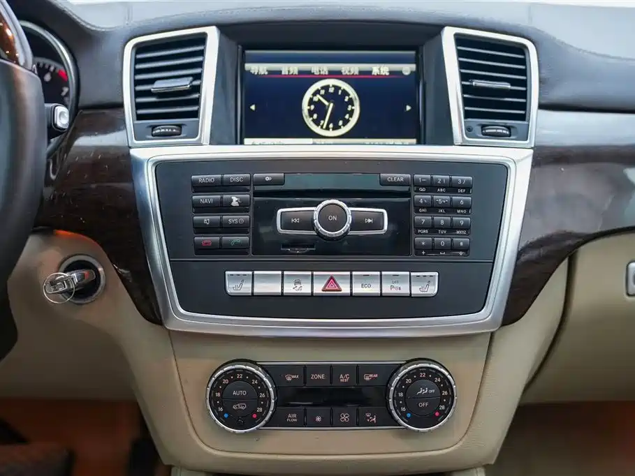 Mercedes-Benz GL-Class 2014 GL 400 4MATIC Dynamic фото 10