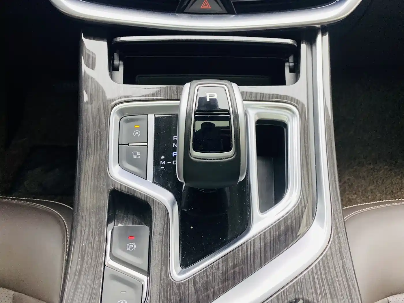 GEELY AUTOMOBILE JIAJIE