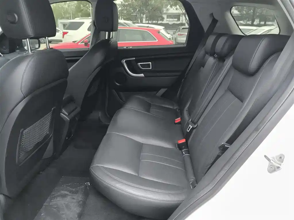 Land Rover Discovery Sport 2019 240PS SE Edition China V фото 13