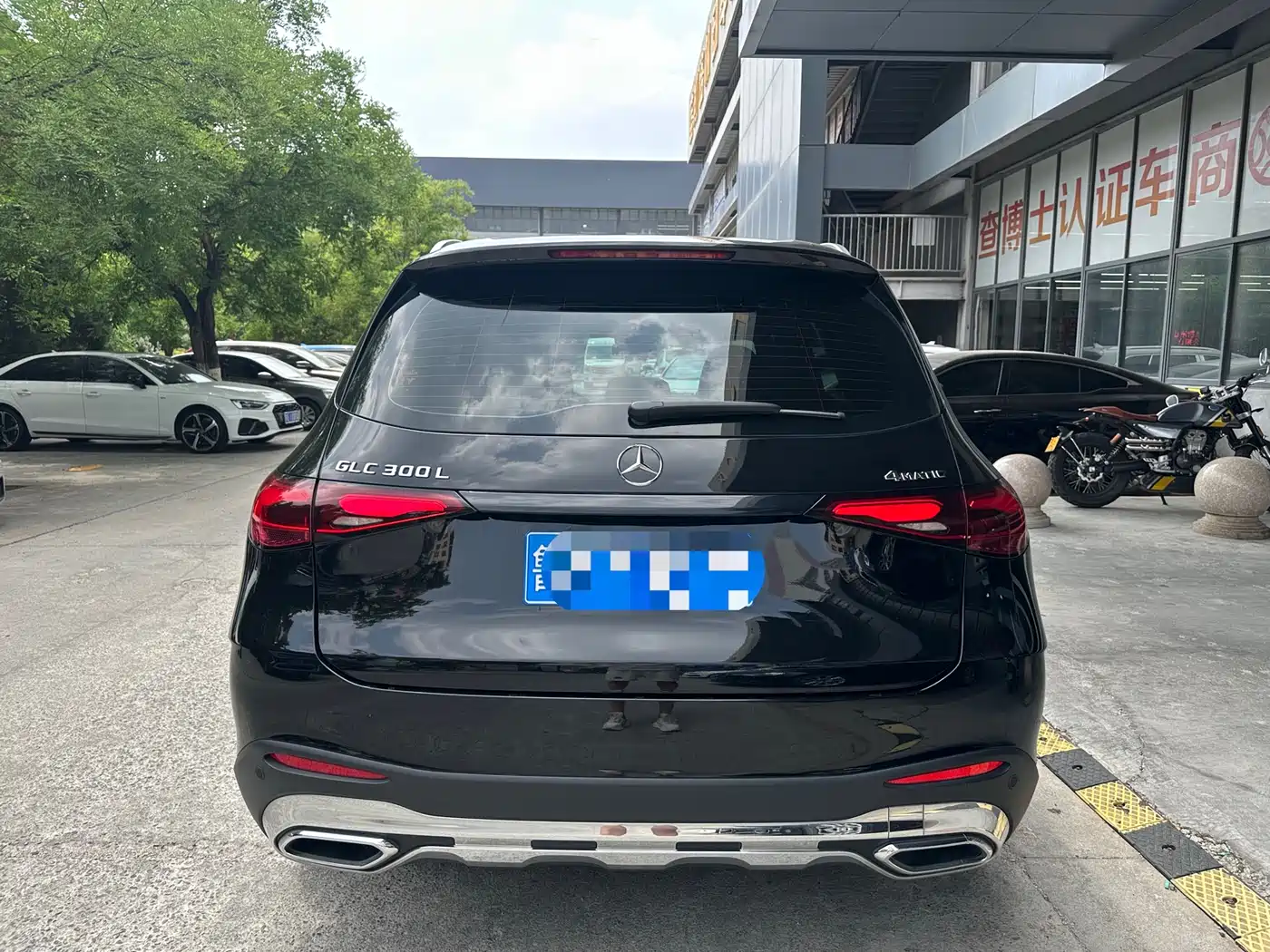 Mercedes-Benz GLC 2023 Facelift GLC 300 L 4MATIC Sport 5-Seater фото 9