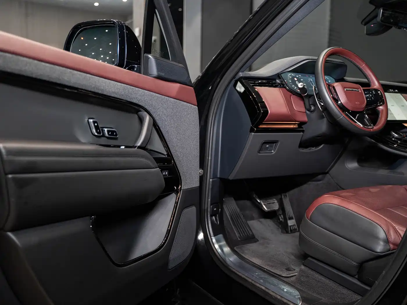 Land Rover Range Rover Sport 2023 400PS Dynamic HSE фото 9