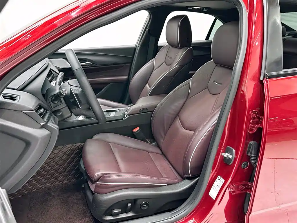 Cadillac CT4 2021 28T Premium Edition фото 8
