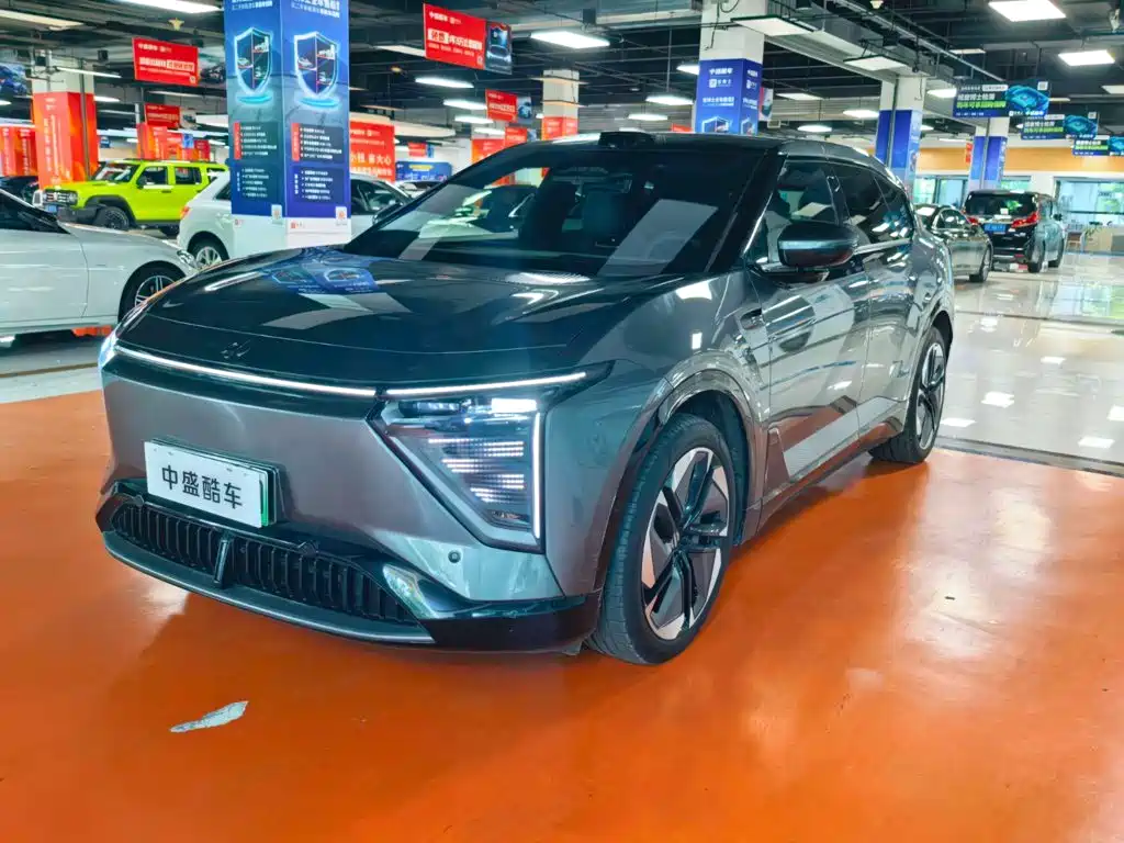  HiPhi HiPhi Y 2023 560km Pioneer Edition