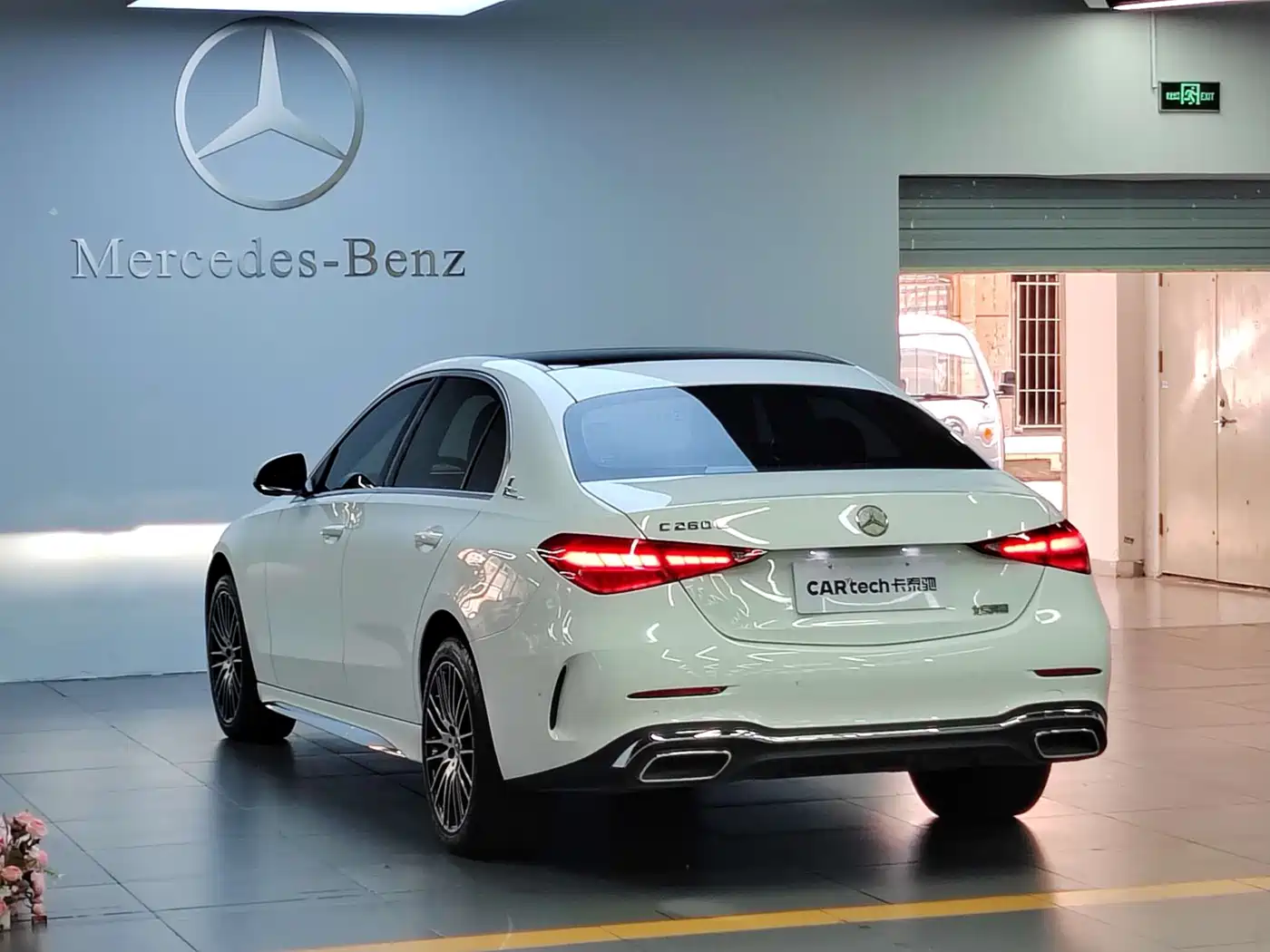 Mercedes-Benz C-Class, миниатюра 3