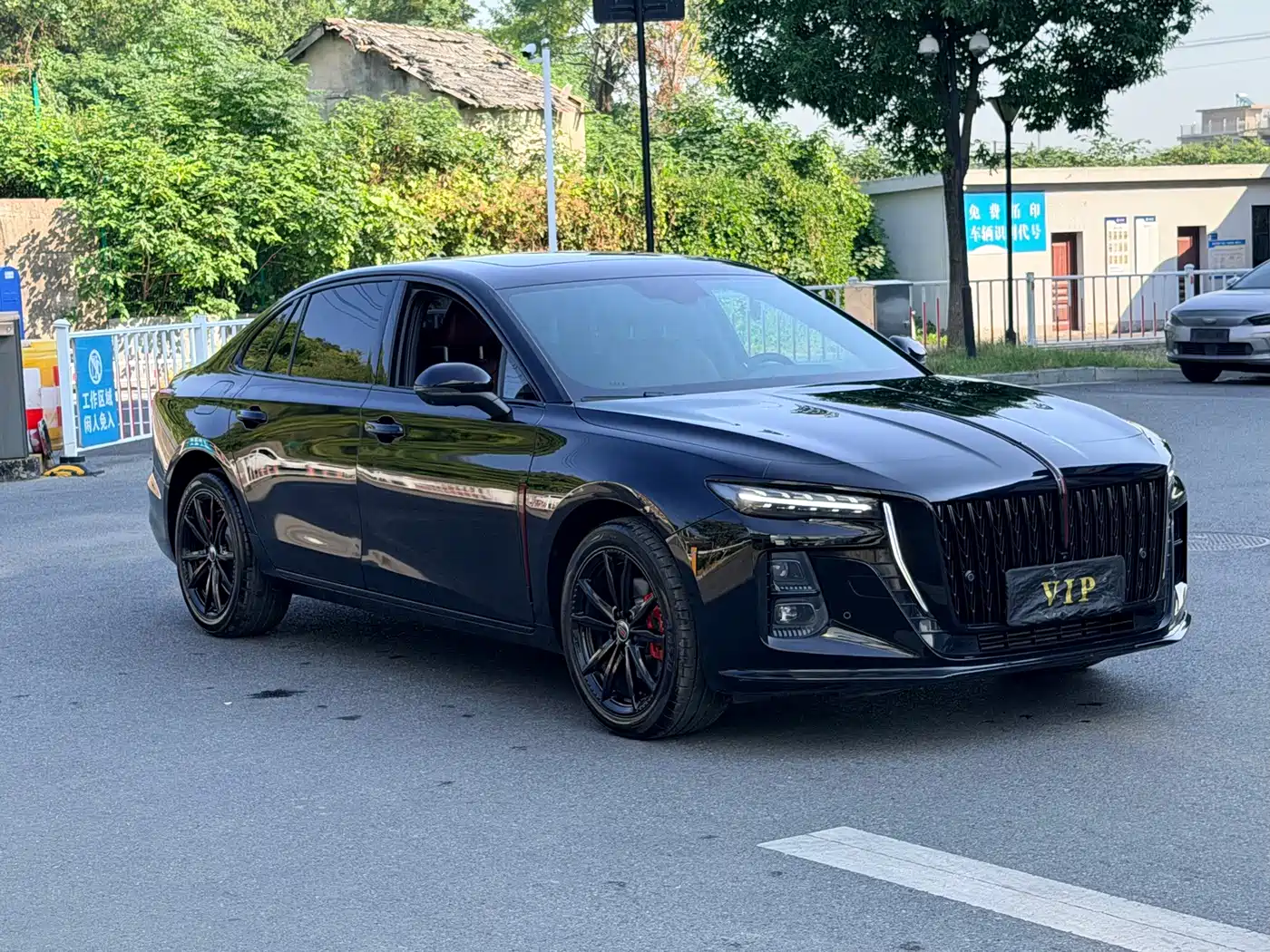 Hongqi H5 2026 2025 1.5T DCT Mystic Shadow