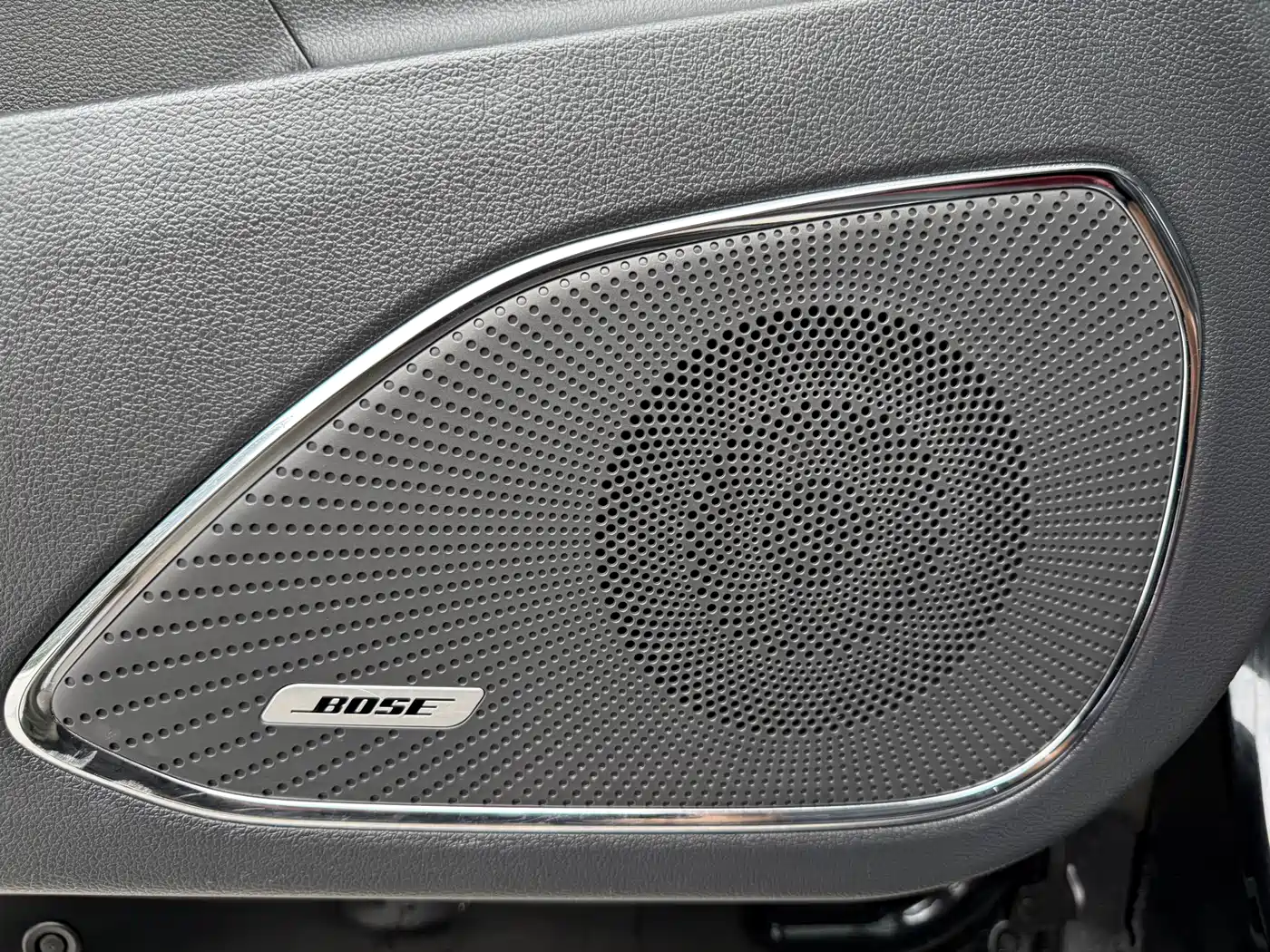 Hongqi HS5 2022 Facelift 2.0T Smart Flag Enjoyment AWD Edition фото 18