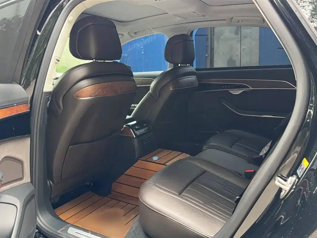 Audi A8 2018 A8L 55 TFSI quattro Luxury фото 11