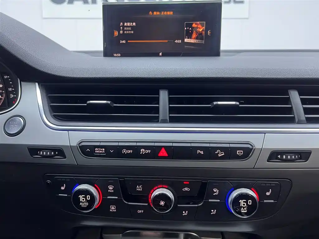 Audi Q7 2018 45 TFSI Technology фото 24