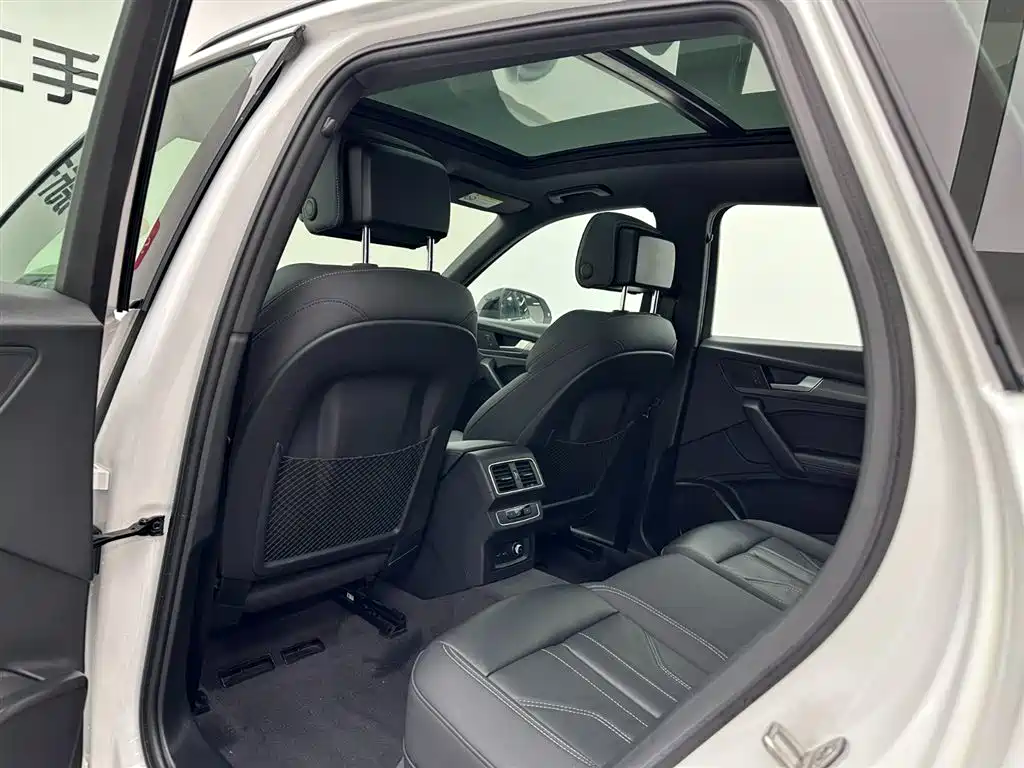 Audi Q5L 2023 40T Luxury Dynamic фото 21