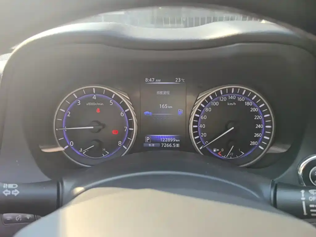 Photo 12 - Infiniti Q50L