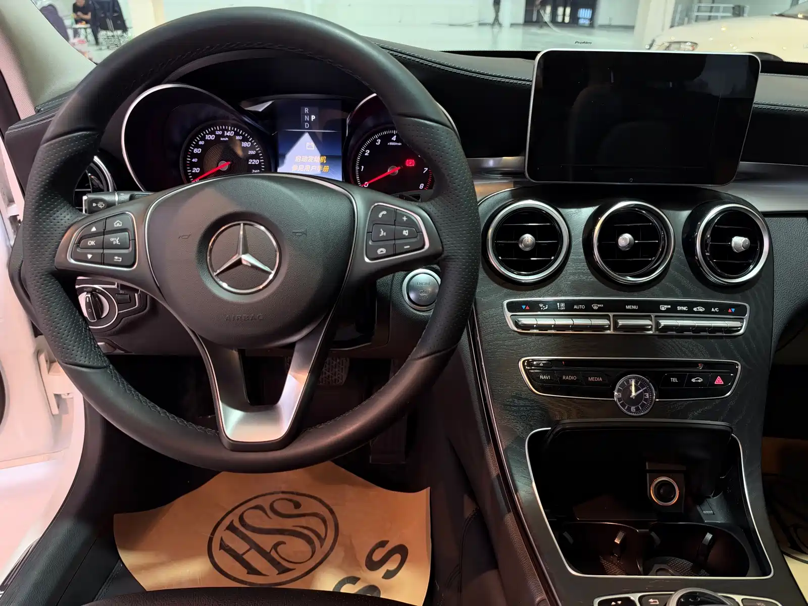 Фото 10 - Mercedes-Benz C-Class