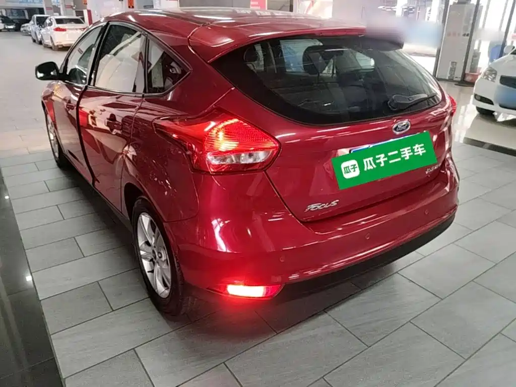 Фото 5 - Ford Focus
