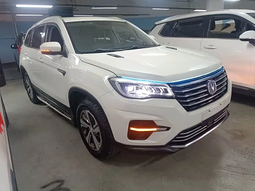 Фото 4 - Changan CS75
