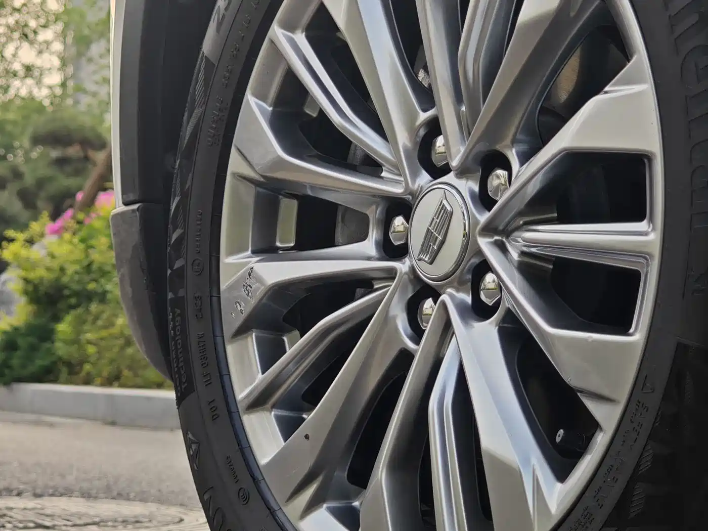 Cadillac XT4 2024 28T 2WD Luxury фото 10