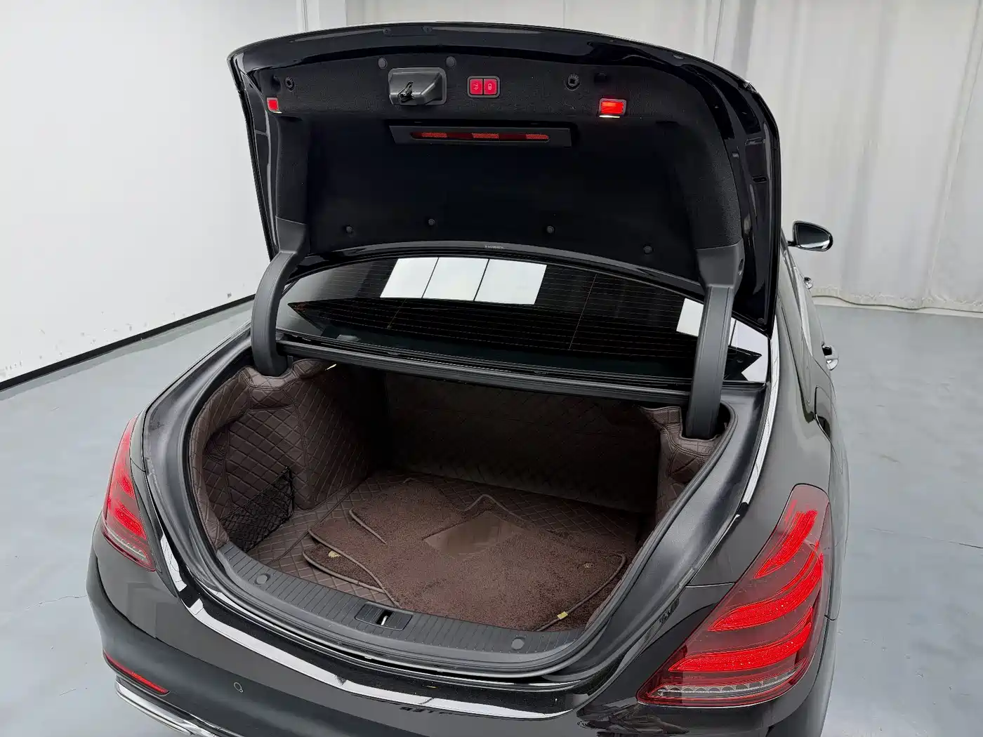 Mercedes-Benz S-Class 2020 S 350 L Premium Edition Collector's Version фото 10