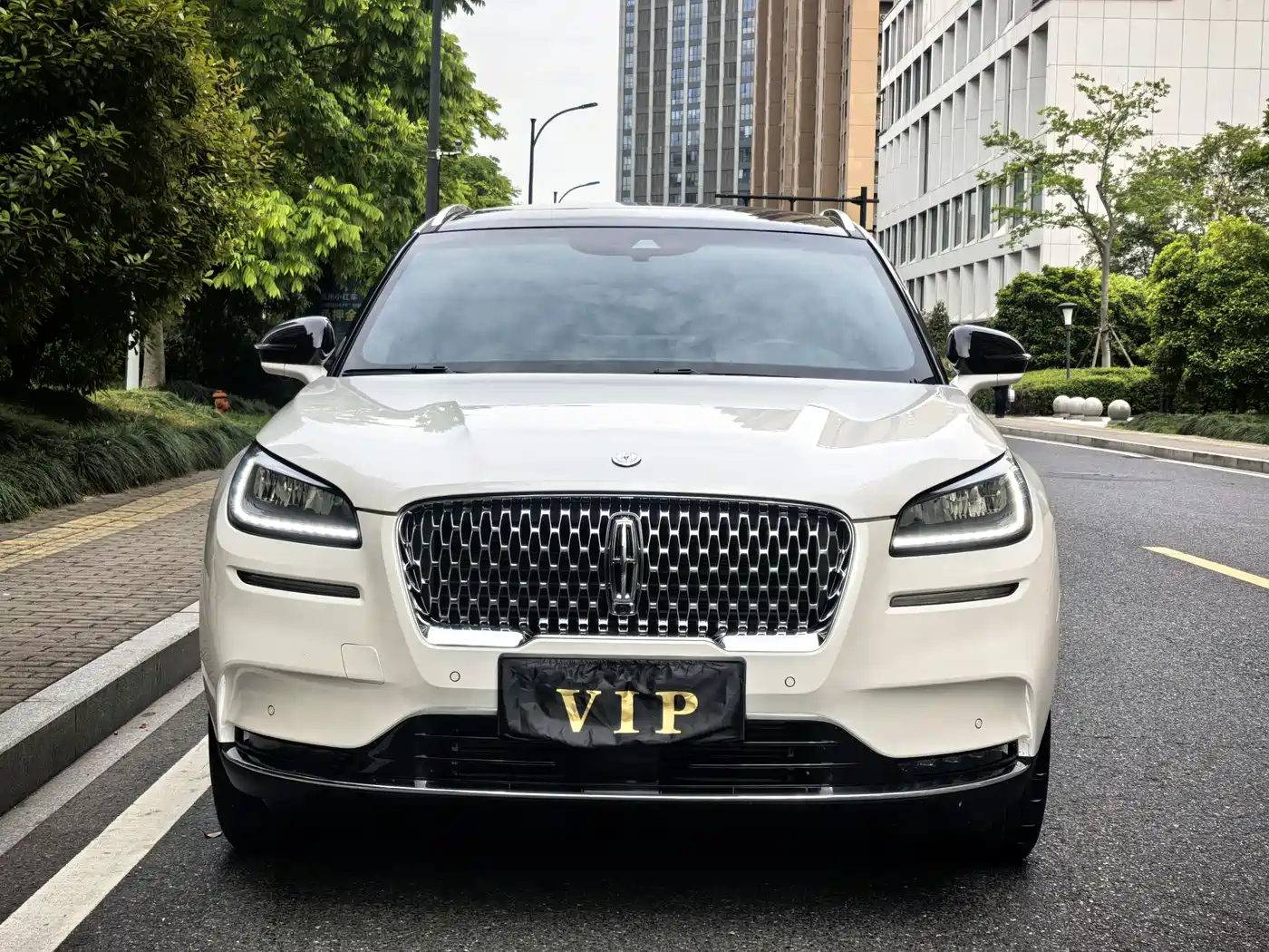 LINCOLN ADVENTURER