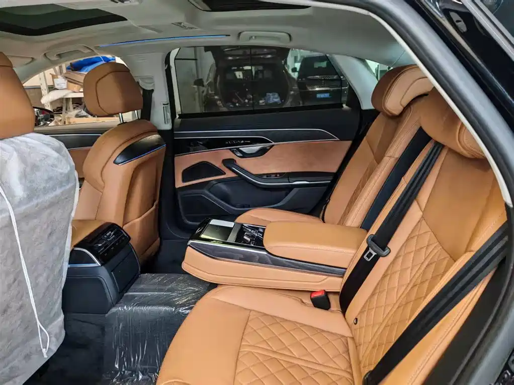 Audi A8 2025 A8L 50 TFSI quattro Exclusive Selection фото 16