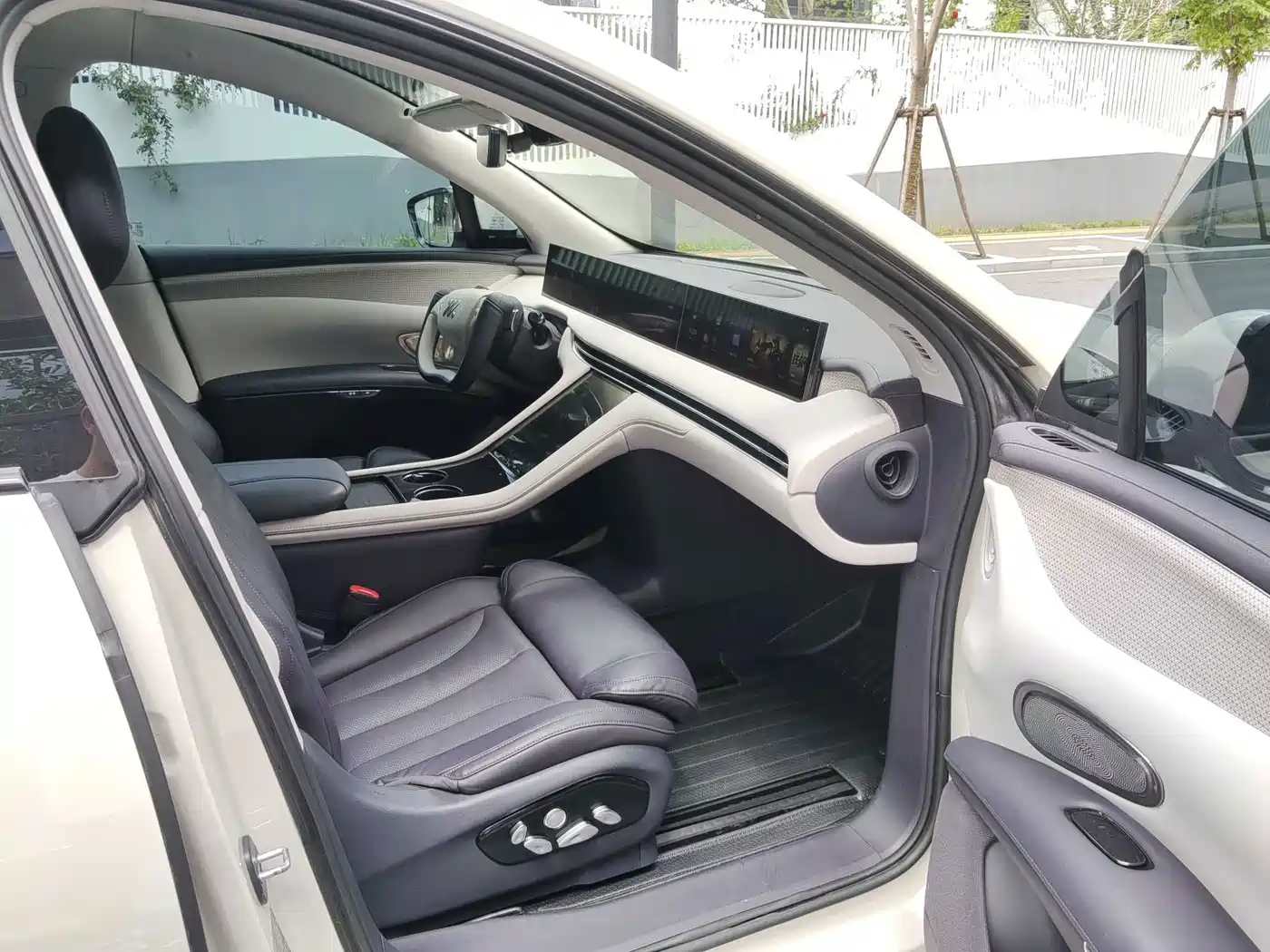 IM Motors IM LS7 2023 2023 Model 90kWh Elite RWD Edition