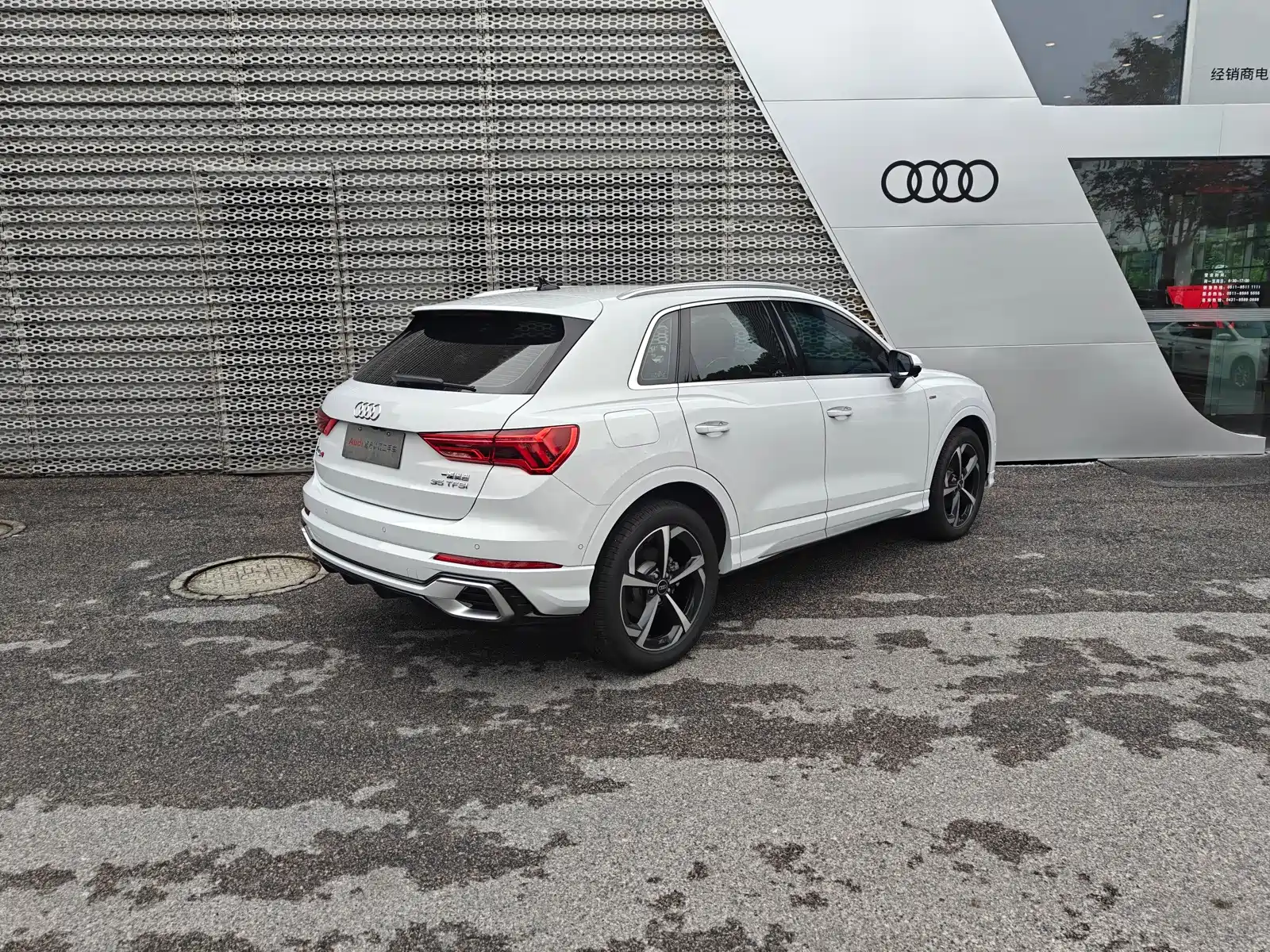 Фото 4 - Audi Q3