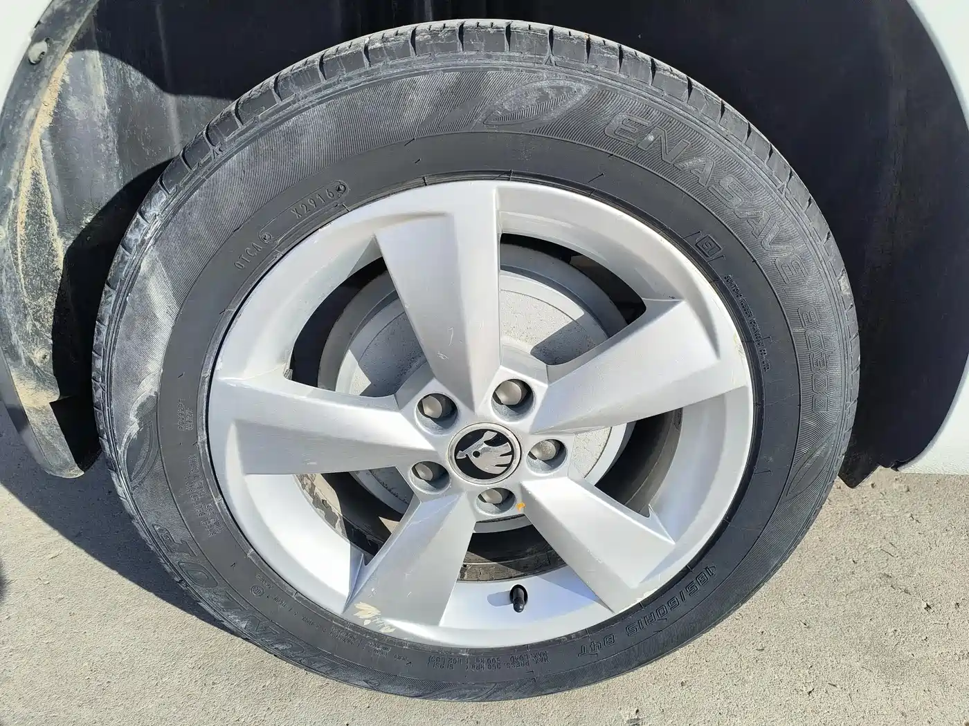 Škoda Skoda Rapid Spaceback 2016 Facelift 1.6L Automatic Innovation Edition фото 20