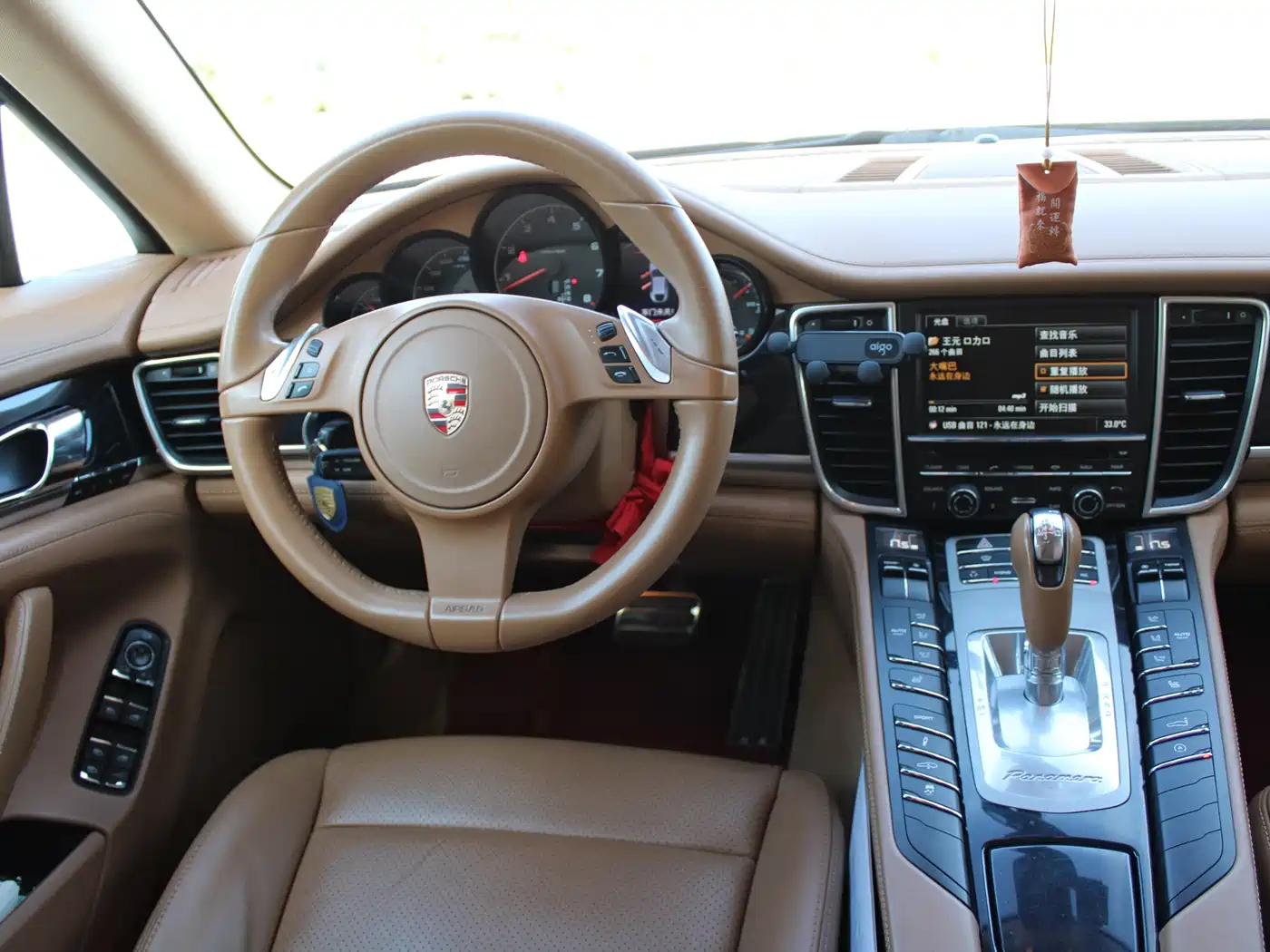 Porsche Panamera 2011 2010 Panamera 4 3.6L