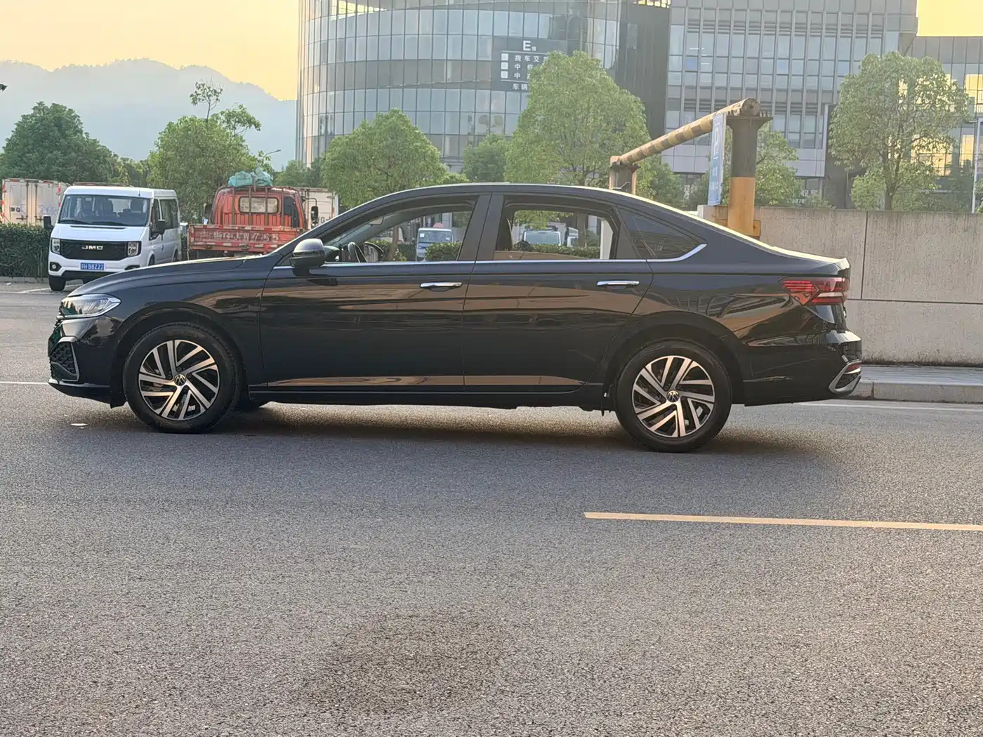 Volkswagen Lavida, миниатюра 7