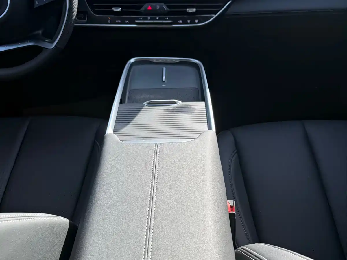 Buick LaCrosse 2025 Model 28T Platinum Edition фото 13