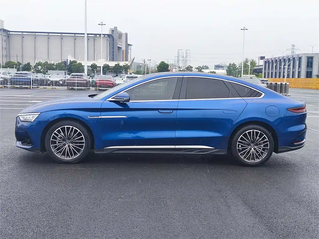 BYD Han 2022 DM-i 121KM Premium Edition фото 3