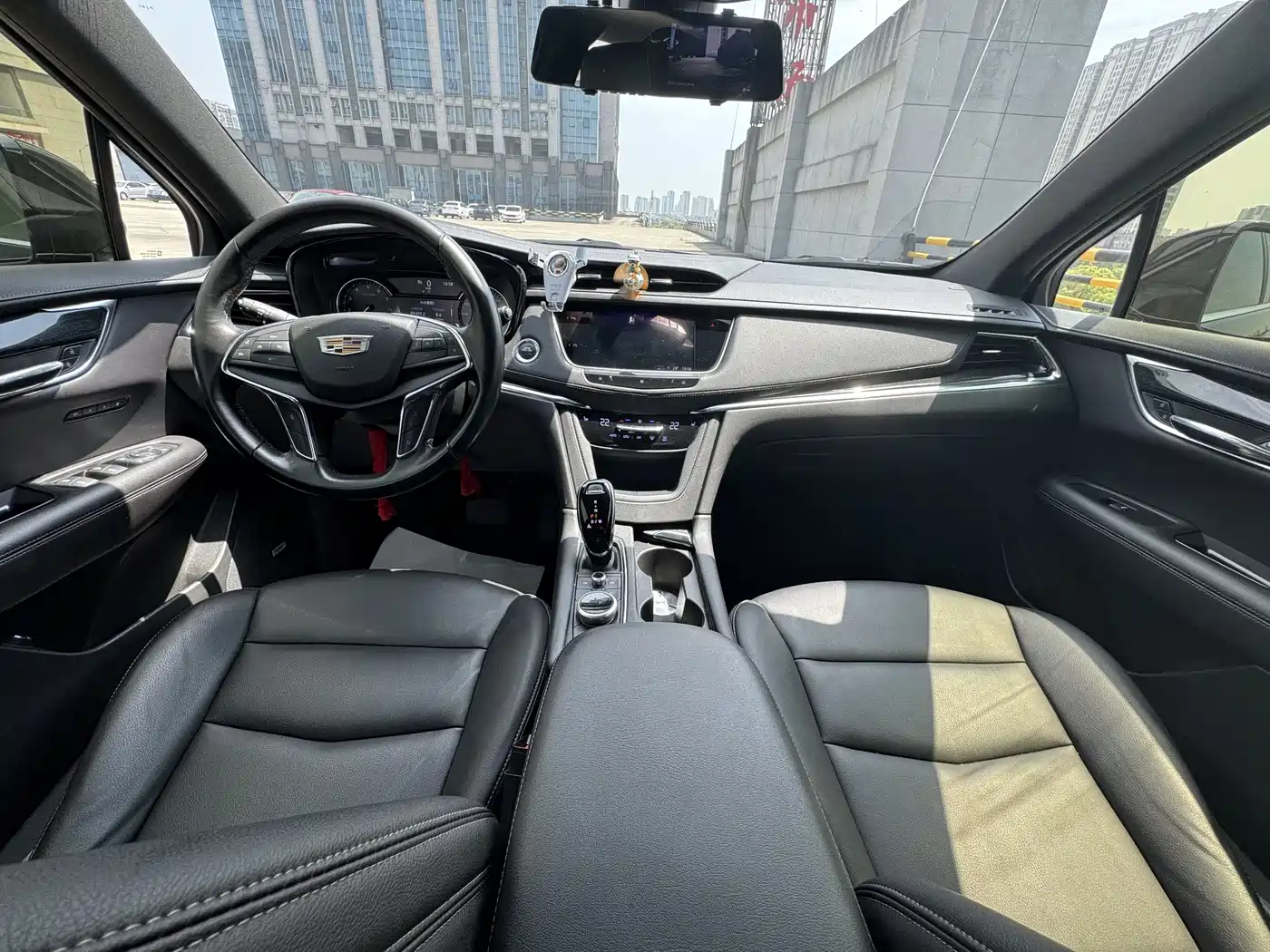Cadillac XT5 2021 2.0T 2WD Luxury Edition фото 8