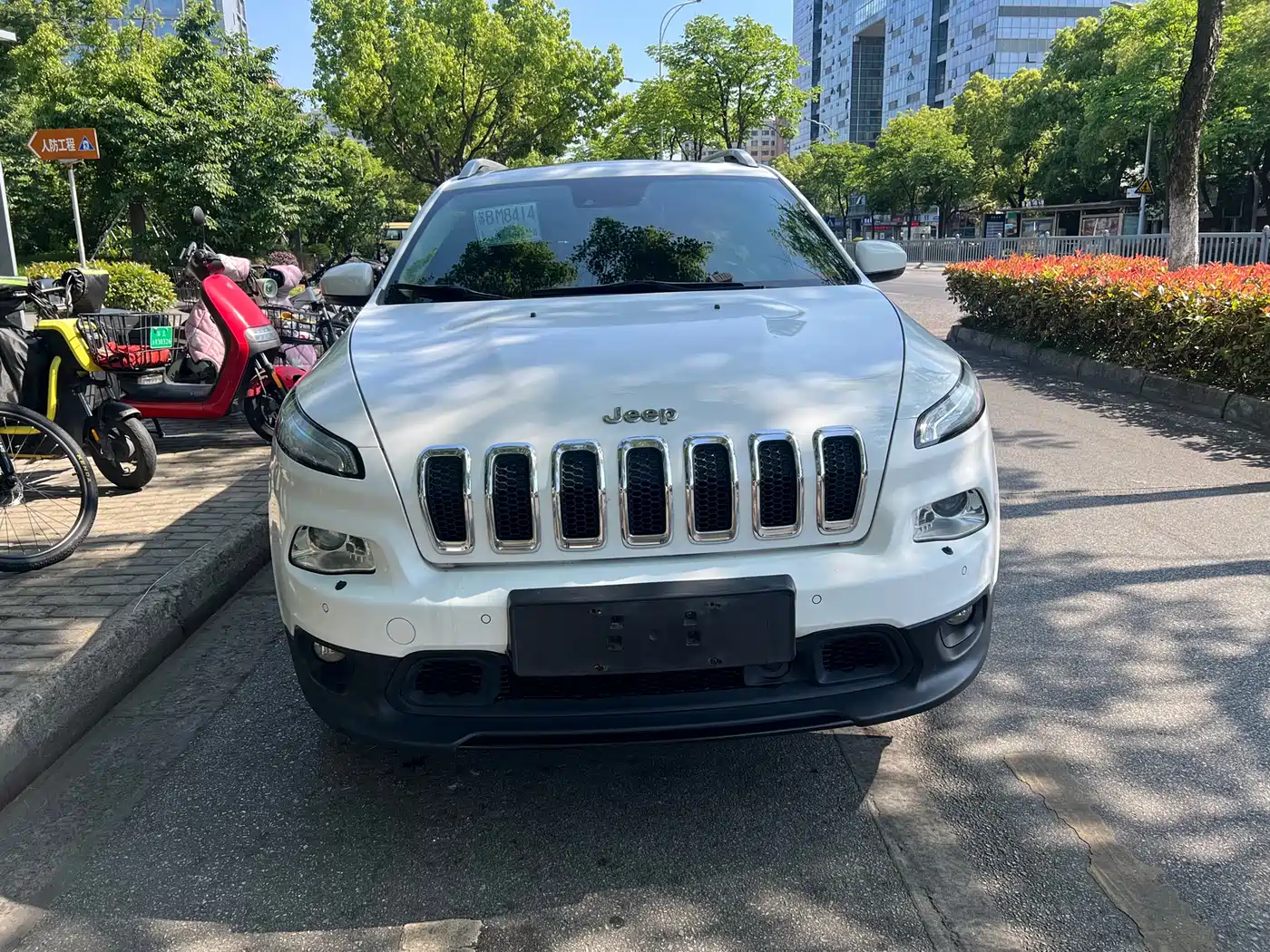 Jeep Cherokee (Import) 2015 2014 2.4L Luxury