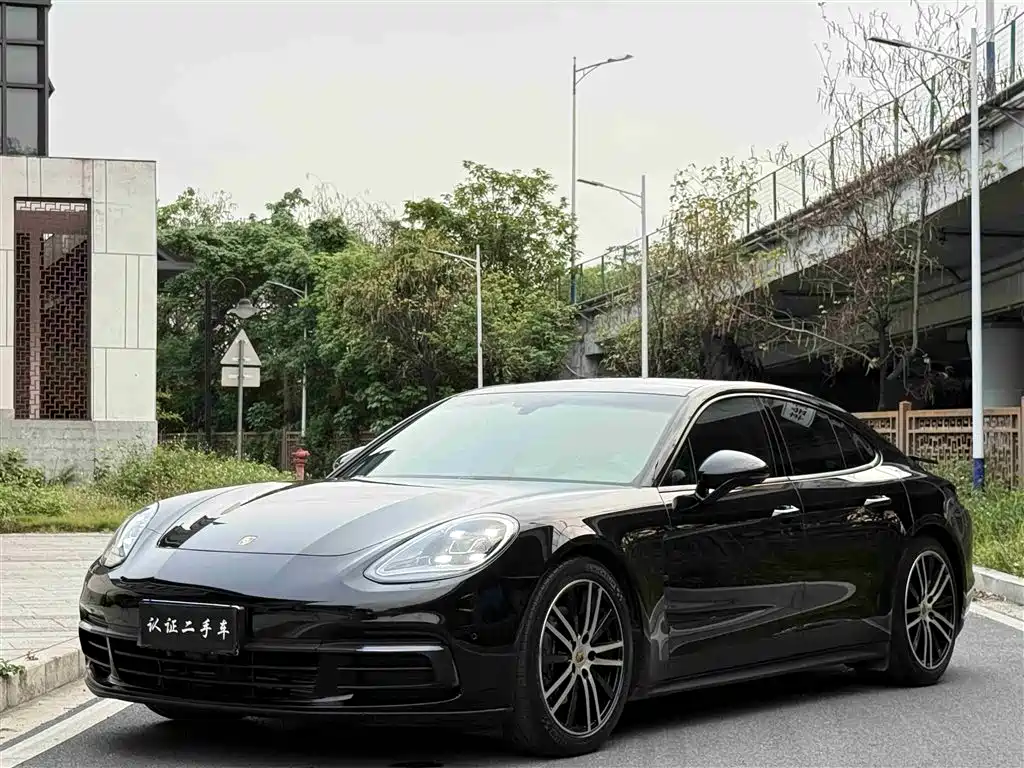Porsche Panamera 2017 Panamera 3.0T фото 20