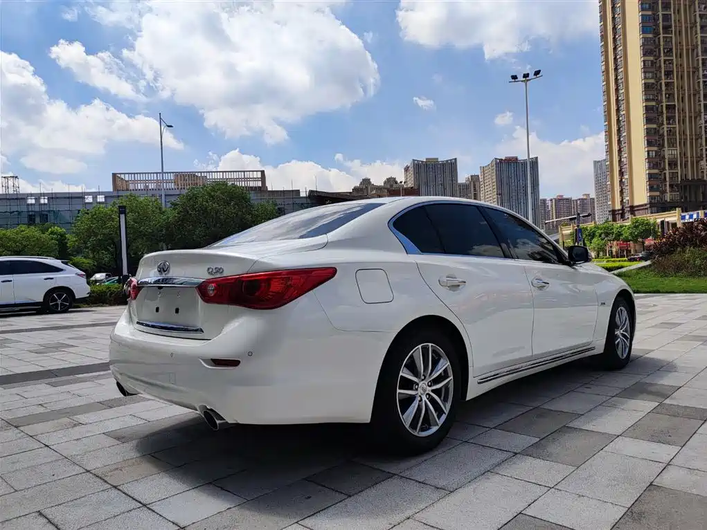 Infiniti Q50L 2016 Model 2.0T Joy Edition фото 6