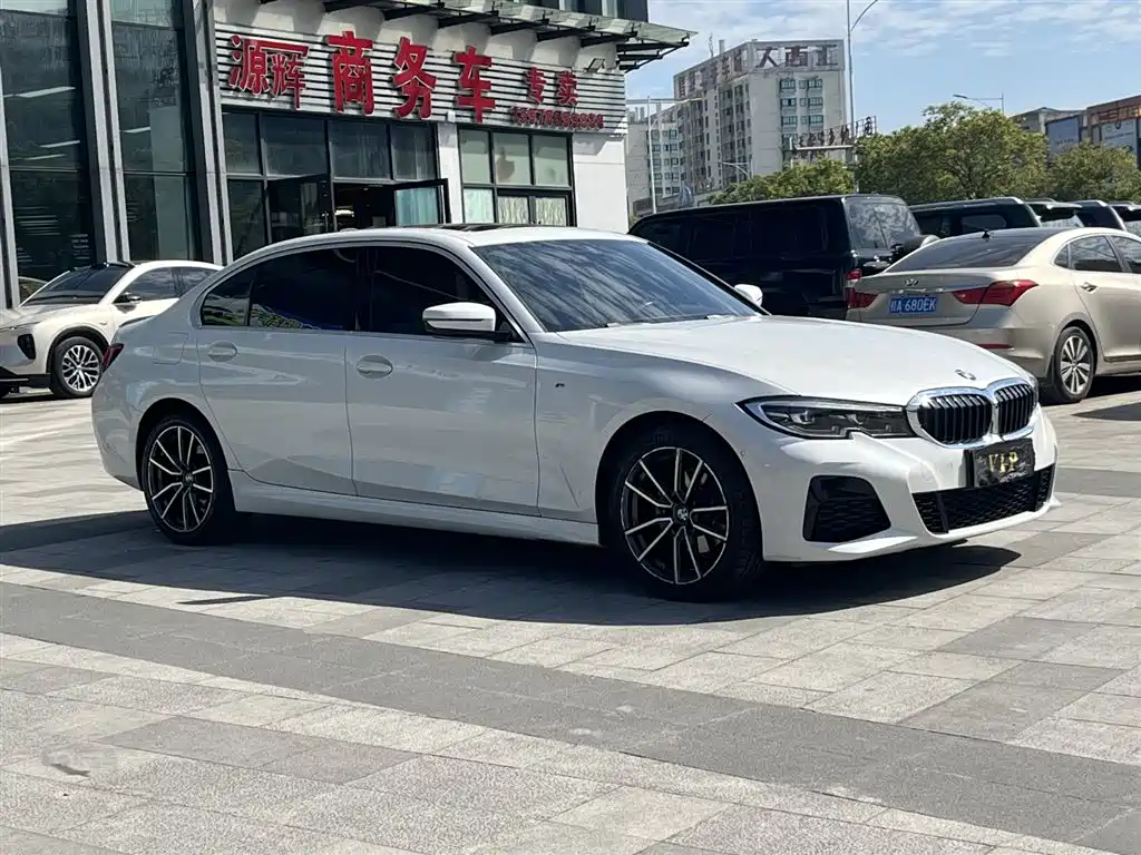 BMW 3 Series 2021 325Li M Sport Package фото 3