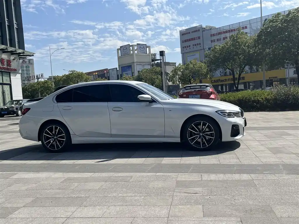 BMW 3 Series 2021 325Li M Sport Package фото 8