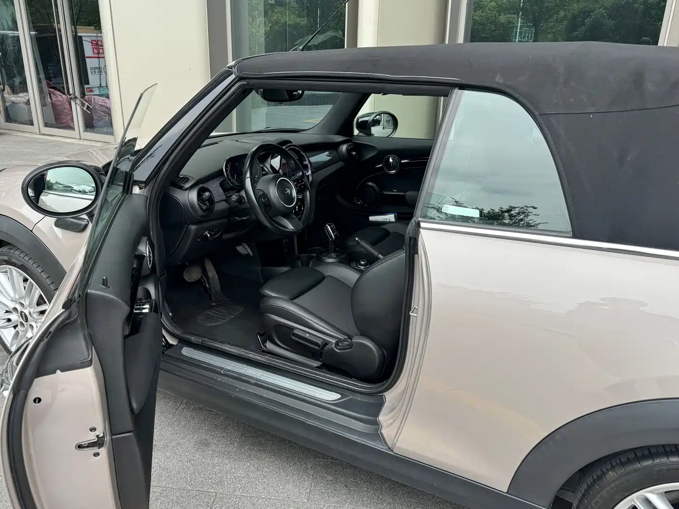 MINI 2022 1.5T COOPER CABRIO Classic фото 8