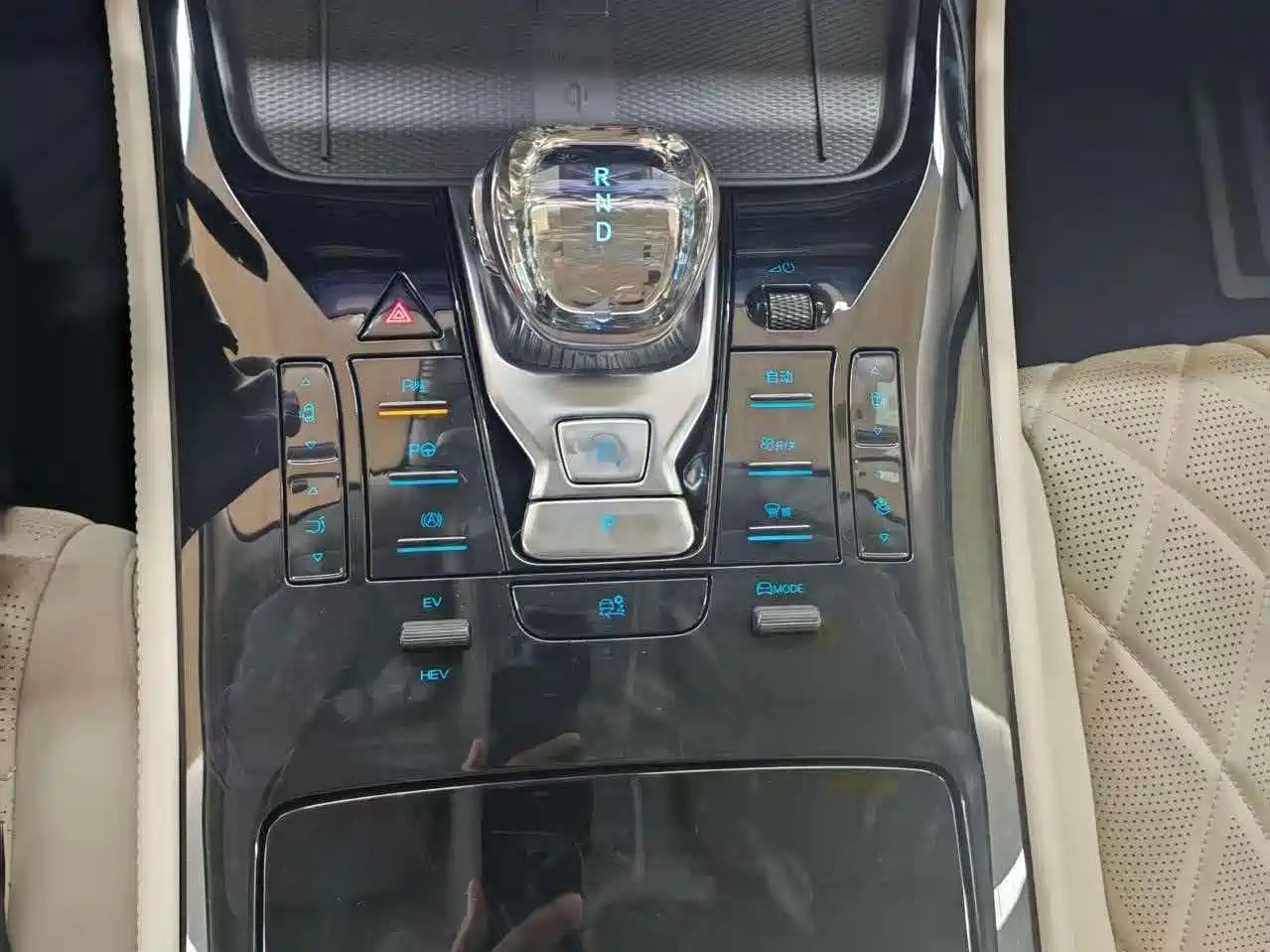 Denza D9 2026 2025 DM-i Smart Driving Edition 1020 AWD Flagship