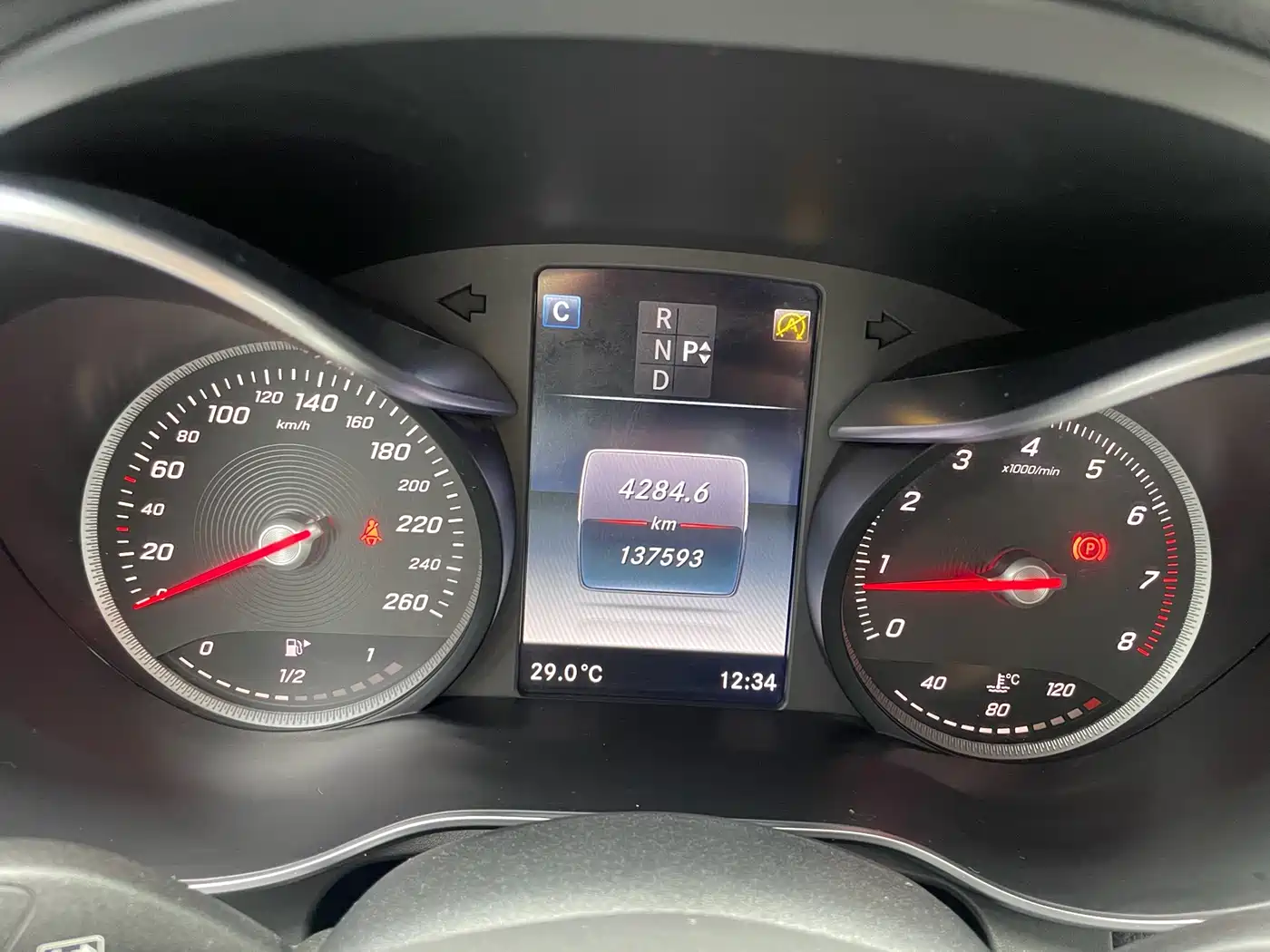 Mercedes-Benz GLC 2017 GLC 260 4MATIC Dynamic фото 21