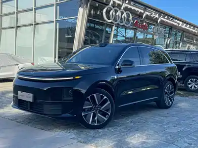 Li Auto L6