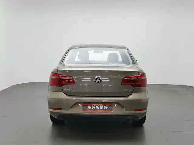 Volkswagen Bora 2015 Quality Edition 1.6L Automatic Comfort — фото 4