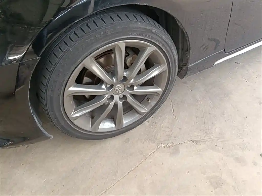 Toyota Reiz 2013 2.5V Premium Edition фото 23