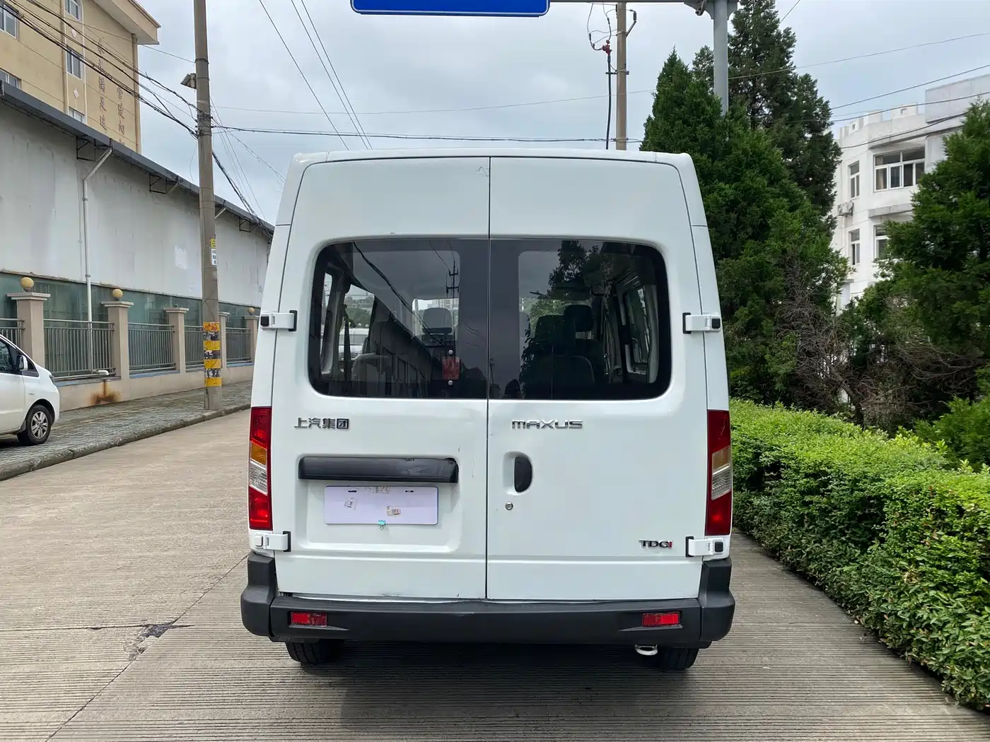 SAIC Maxus Xintu V80 2011 Model 2.5T Short Wheelbase Medium Roof Transport Elite Edition фото 5
