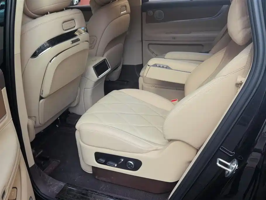 AITO Wenjie AITO M9 2025 Extended Range Ultra 52kWh 6-Seater фото 11