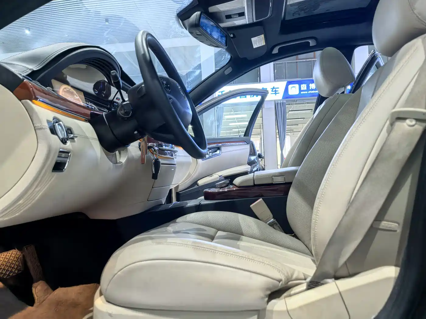 Mercedes-Benz S-Class фото 14